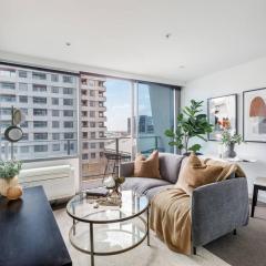 Batman Hideout - Modern Parkside Escape with Gym