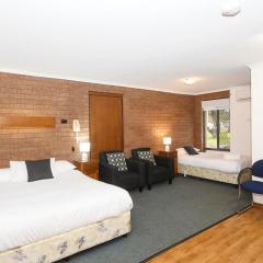 Greenacres Motel
