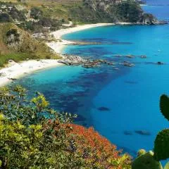 FronteMare Seaview Apartments - 60 M E T R I dal Mare
