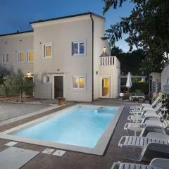 Villa Nocciola with Sea View, Private Pool and Sauna