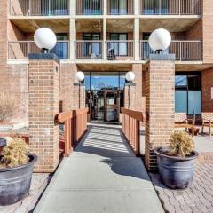 2-Storey Condo in The Fortress with Pool, Gym, WiFi, Parking