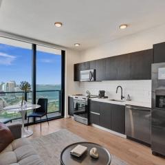 3707 - Lux Miami Studio City and Bay Views