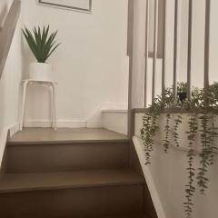 Room Near central London