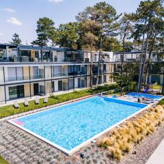 By The Lakeside Apartment