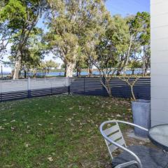 Charm and Comfort in this Ground floor unit with water views! Welsby Pde, Bongaree