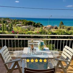 Jolinda Guest House accogliente appartamento vista mare, vicino al centro di Cefalù con piscina fuori terra
