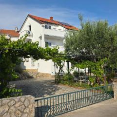 Apartments Bestak