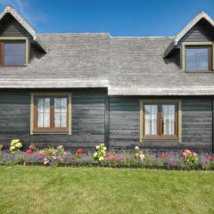 Seaside Cottage in Cisowo with terrace and lovely garden