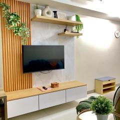 1BR executive unit in Uptown Parksuites BGC