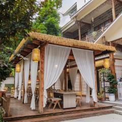 Dujiangyan Whispering Wind Hot Spring Resort Homestay(Near HSR Station)