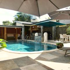 O'Meublés des 2Bois- Le Filao-Piscine chauffée & Spa