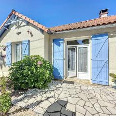 Holiday Home Les Volets Bleus by Interhome