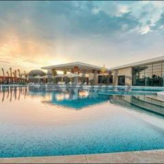 Swanlake Lagoon Luxury Villa