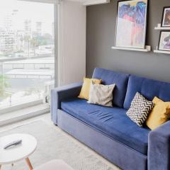 Chic 1BR Gym Near Barranco Hotspots