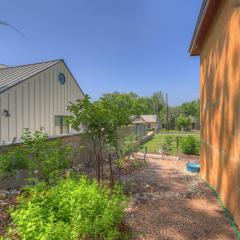Tejas Suite Walking Distance to Main St!