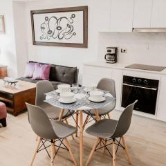 Beautiful Modern 1BR Pool in Barranco