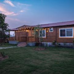 Rustic Wood - The Cozy Nature Escape