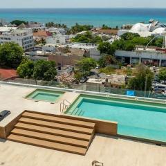 Cozy & Central Apt w/ Rooftop Infinity Pool & Gym