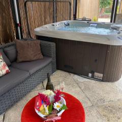 2 Bed Rural Retreat in Dorset Includes a private Hot Tub and cosy wood burner