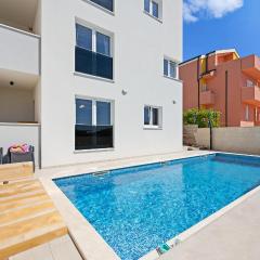 Awesome Apartment In Razanj With Wifi