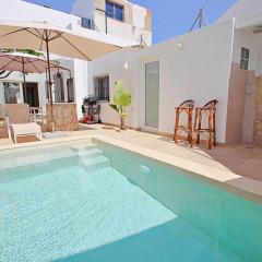 L-Andrago - modern townhouse with pri plunge pool
