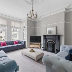 SPACIOUS & STYLISH 5-BEDROOM TOWNHOUSE IN DESIRABLE PEVERELL PLYMOUTH