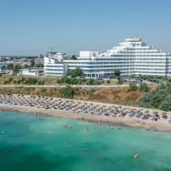 Hotel Opal