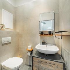 Premium Classical Apartment with Free Parking