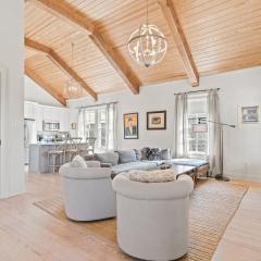 Magazine Street Stay Balcony Retreat
