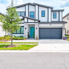 5893 Family Fun Home with Pool Near Theme Parks