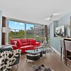 Luxury 2BR Designer Apartment - Prime Downtown Location!