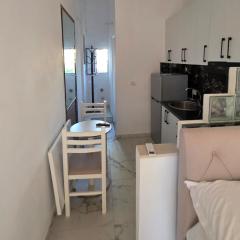 Valona Guest House
