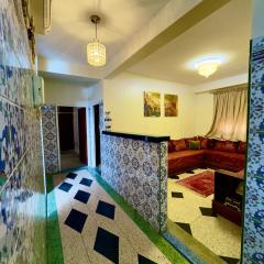 Serene Central Home Near Beach - High Speed WiFi, Free Parking