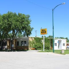 Manitou Motor Inn