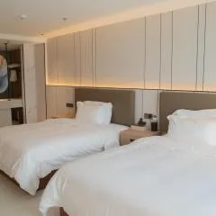 Zhongshan Jiayue Hotel