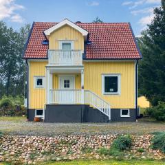 Stunning Home In Sjötofta With Sauna