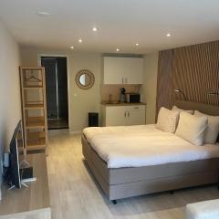 Studio Alexander with private indoor parking