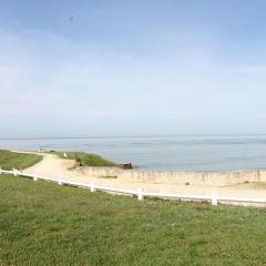 Studio avec terrasse et parking à Royan - FR-1-494-61
