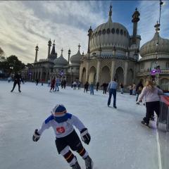 Beachfront, 2-bedroom, Sleeps 5, long stays