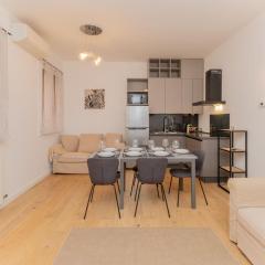 New Exclusive Apartment FONDAZIONE PRADA Tram to Duomo