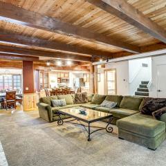 Summit Hideaway ~ Fantastic Mountain getaway with private hot tub, free Wi-Fi, full kitchen, & more