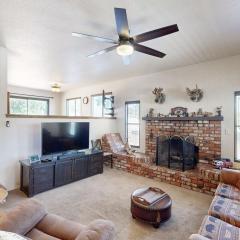 Lazy Bear Cabin ~ Dog-friendly home with private hot tub, ping-pong, basketball & firepit