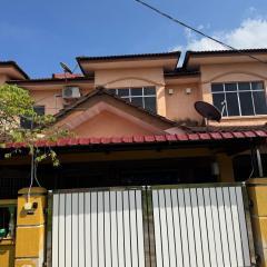 Homestay NIA Chukai