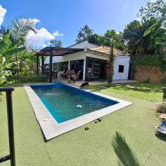 Casa de lujo wifi jacuzzi charcos parking