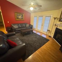 2Bed 2Bath Cozy Apartment off Guilford college!