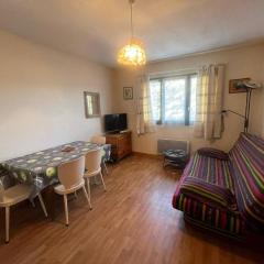 Studio cosy avec coin nuit aux Angles - FR-1-593-130