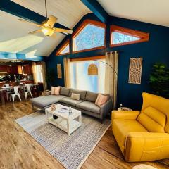 Cozy Getaway by the Lake