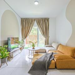 The Modern Comfort - 3R & 3B Clover Home 4-25