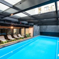 Luxury River Side apartament, Pool, Gym & Sauna