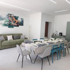 Casa Ginevra Lusso fronte mare con posto auto